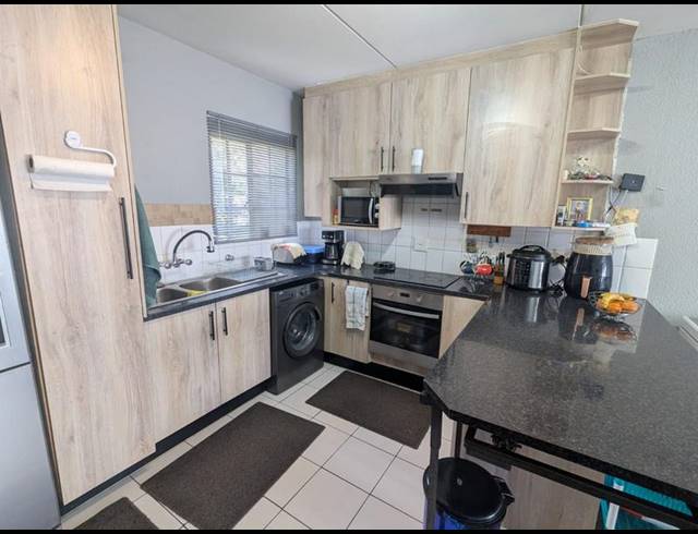 3 BEDROOM APARTMENT FOR SALE IN ROBINDALE